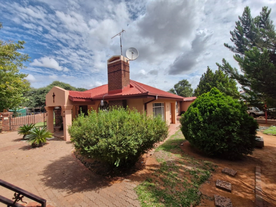 4 Bedroom Property for Sale in Kathu Northern Cape